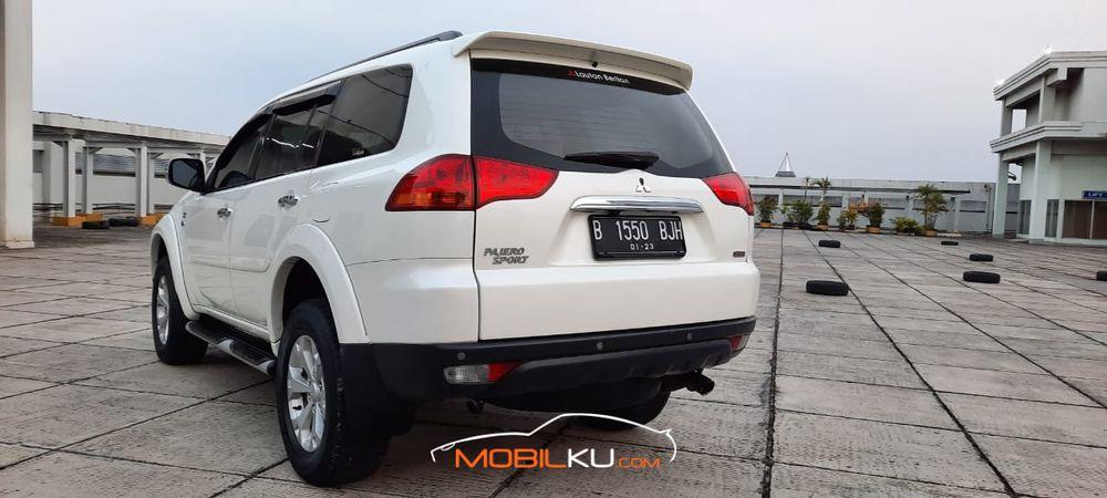 Mobil Mitsubishi Pajero Sport 2012