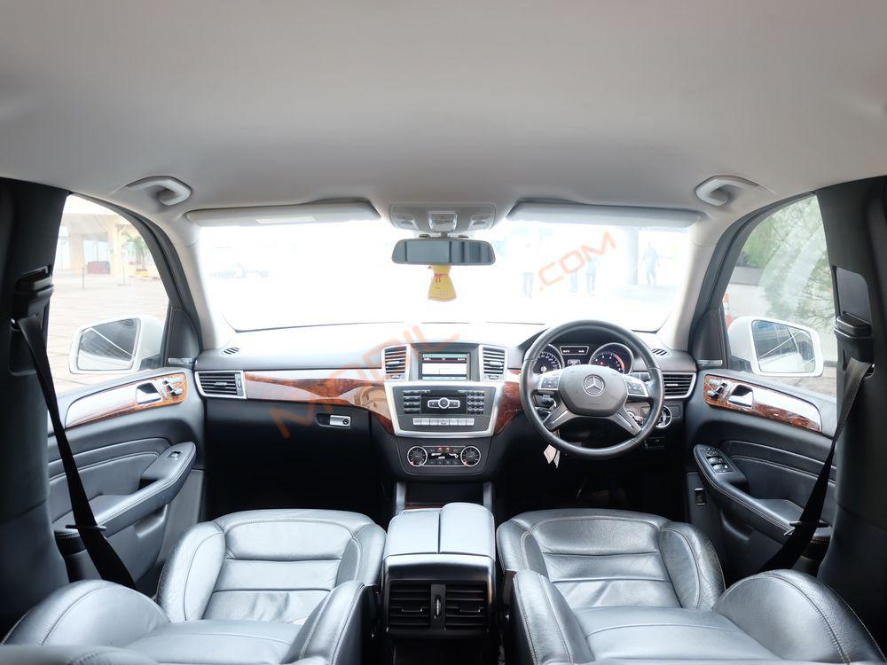 Mobil Mercedes-Benz ML 2015