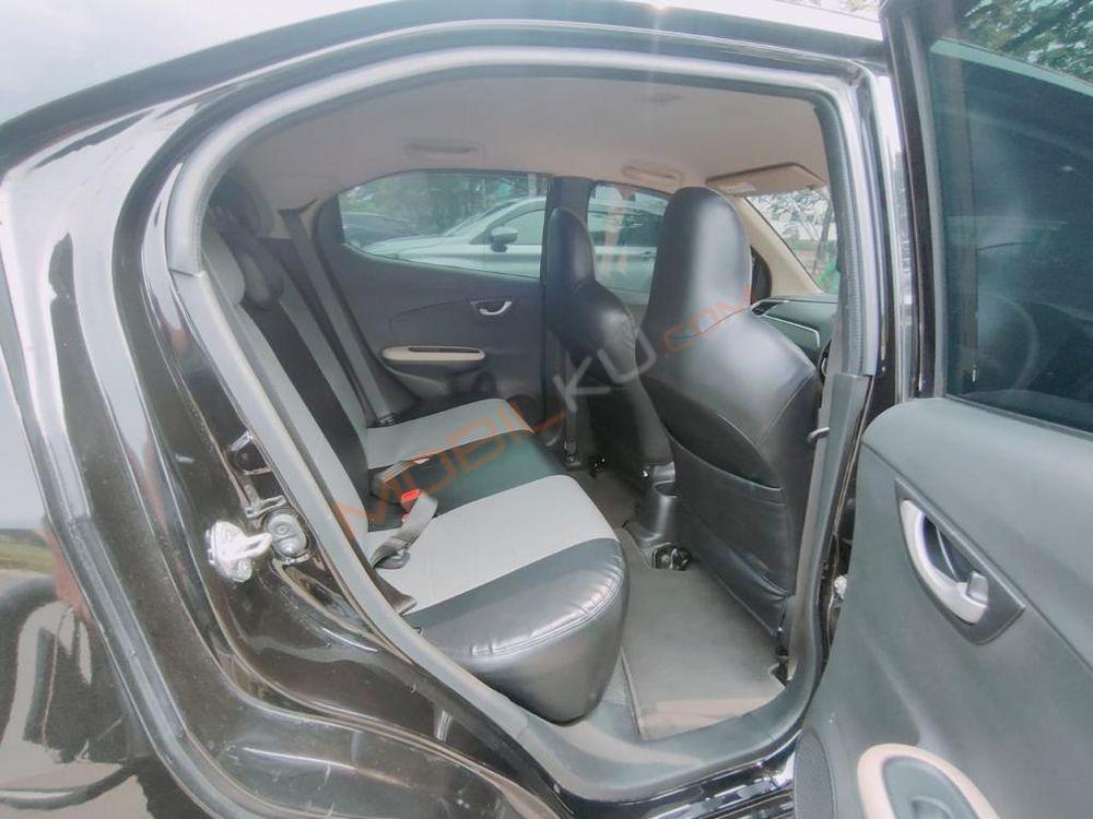 Mobil Honda Brio 2019