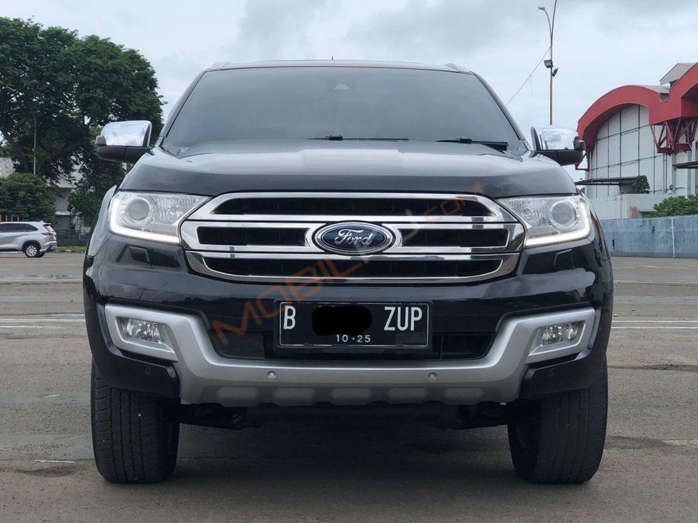 Mobil Ford Everest 2015