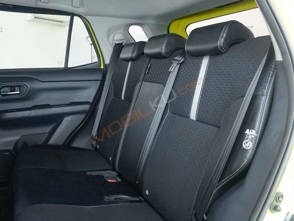 Mobil Toyota Raize 2021