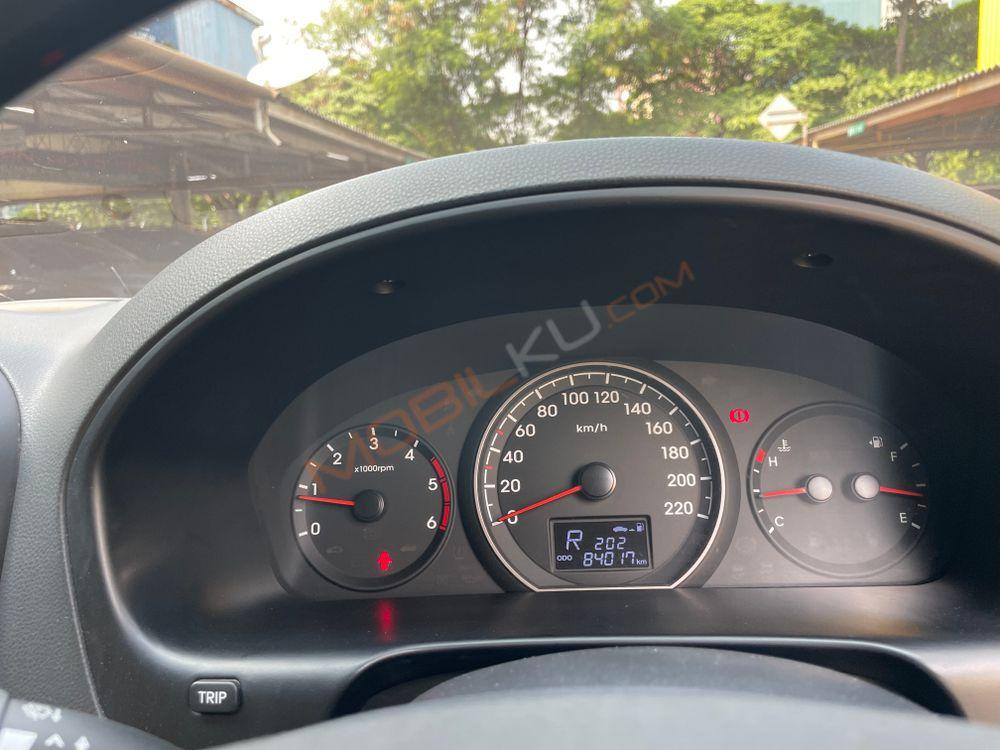 Mobil Hyundai H-1 2018