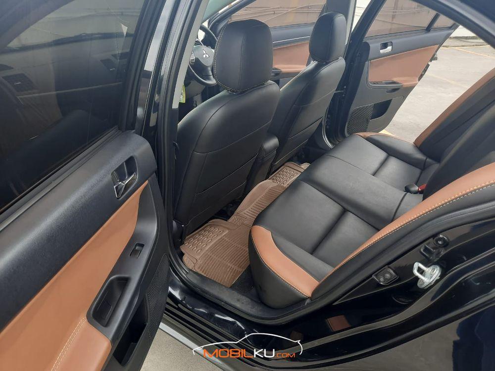 Mobil Mitsubishi Lancer 2008