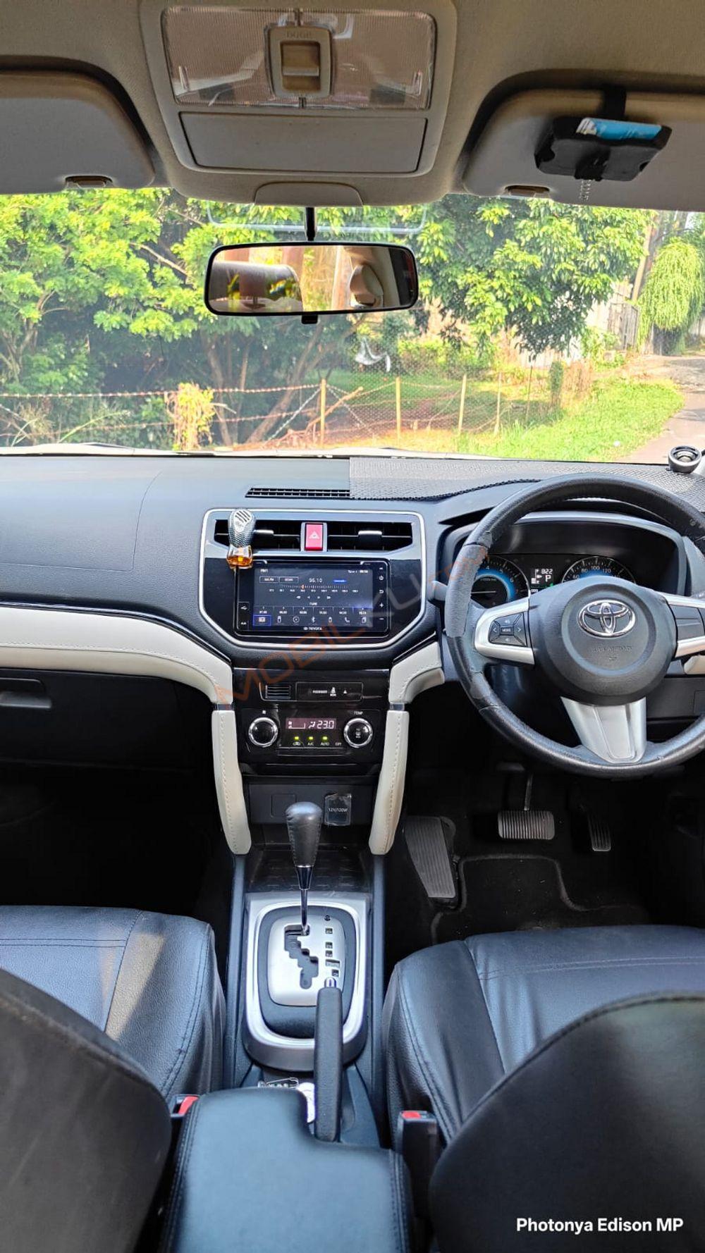 Mobil Toyota Rush 2019