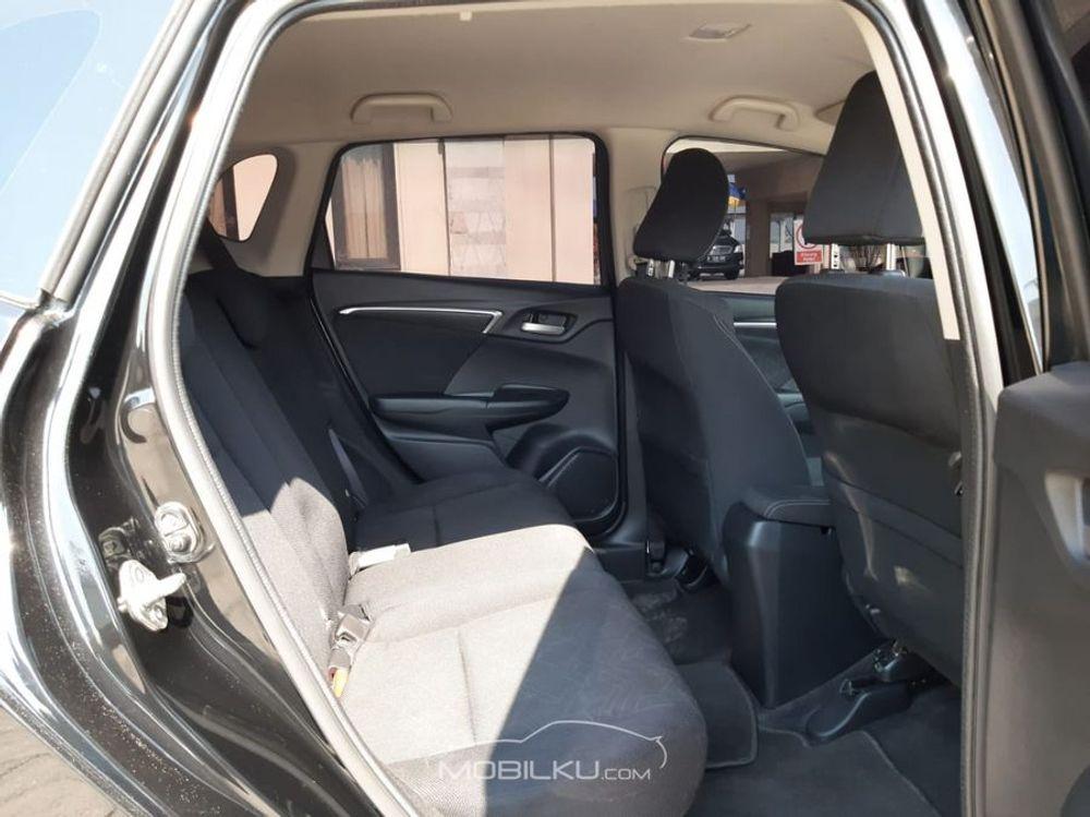 Mobil Honda Jazz 2015