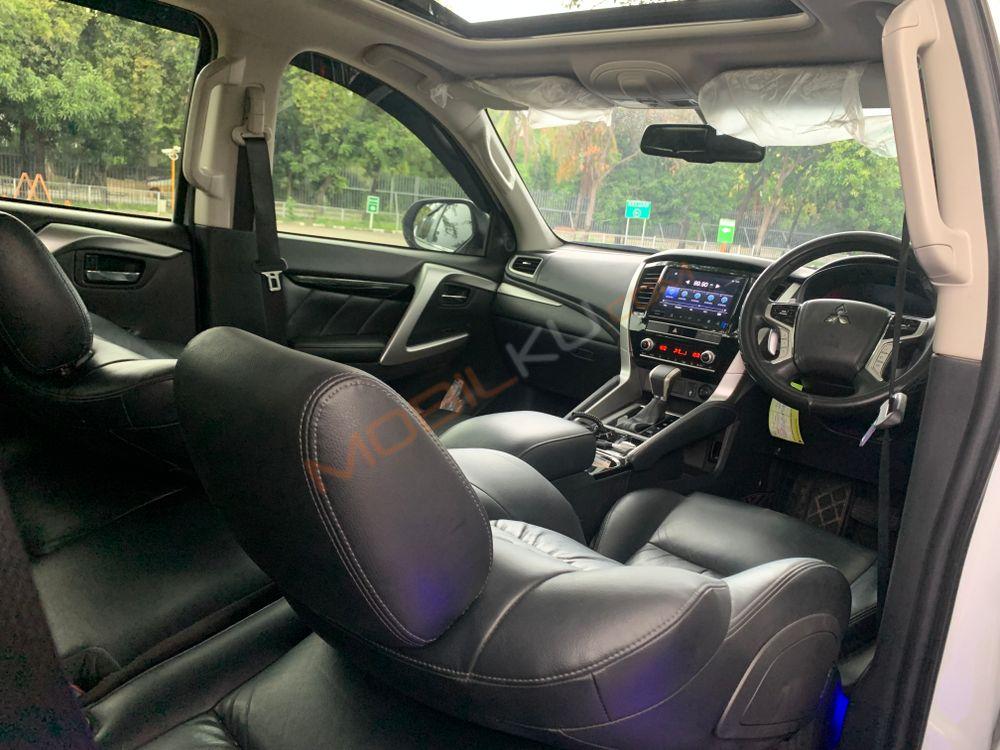 Mobil Mitsubishi Pajero Sport 2022