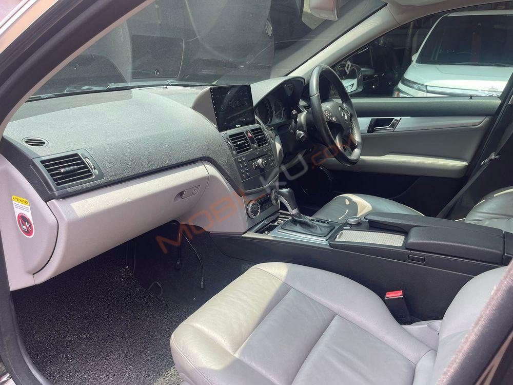 Mobil Mercedes-Benz C-Class 2008
