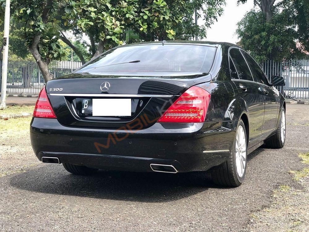 Mobil Mercedes-Benz S-Class 2011