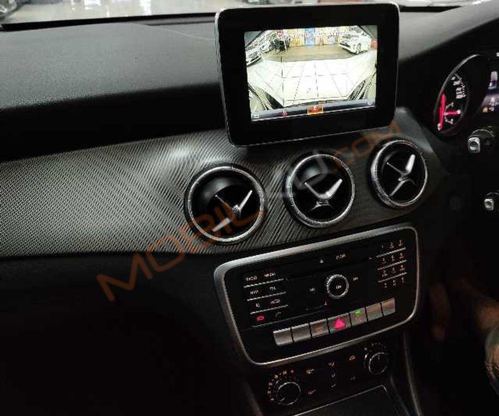 Mobil Mercedes-Benz CLA 2017