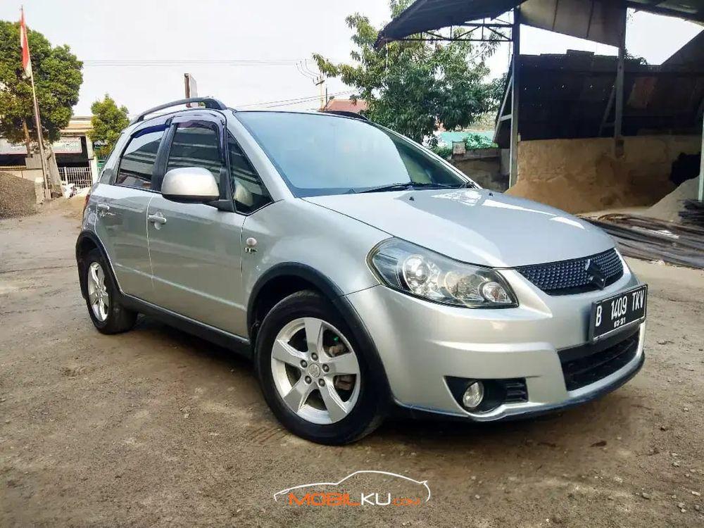 Mobil Daihatsu Terios 2014