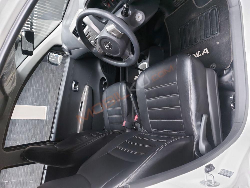 Mobil Daihatsu Ayla 2015
