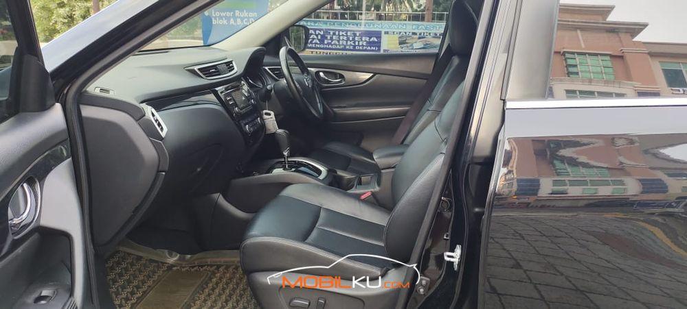 Mobil Nissan X-Trail 2014