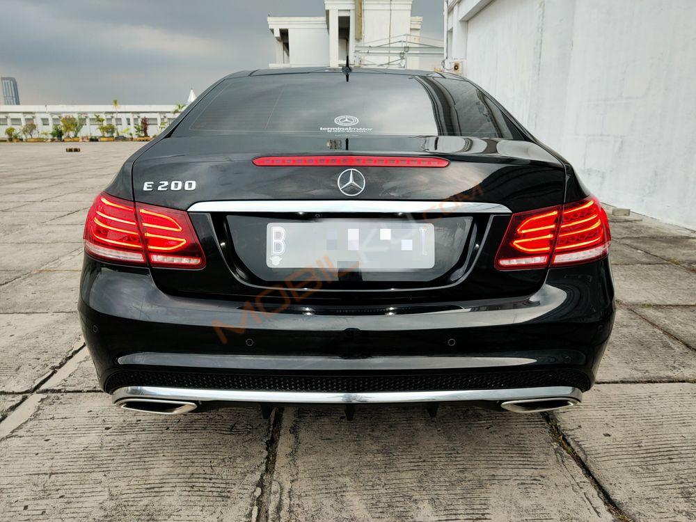 Mobil Mercedes-Benz E-Class 2014