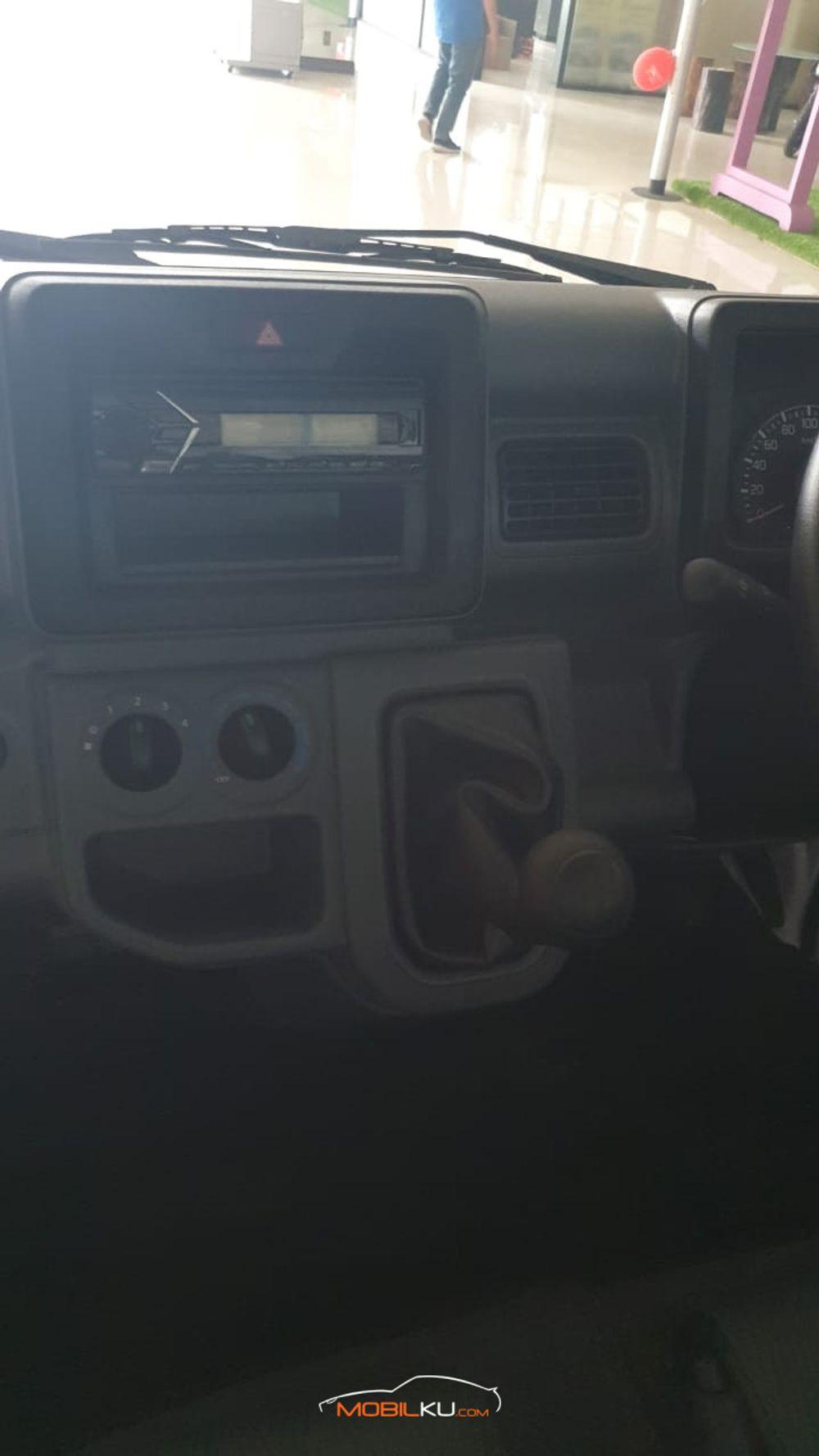 Mobil Suzuki Carry 2022