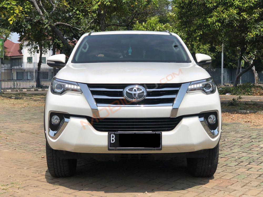 Mobil Toyota Fortuner 2016