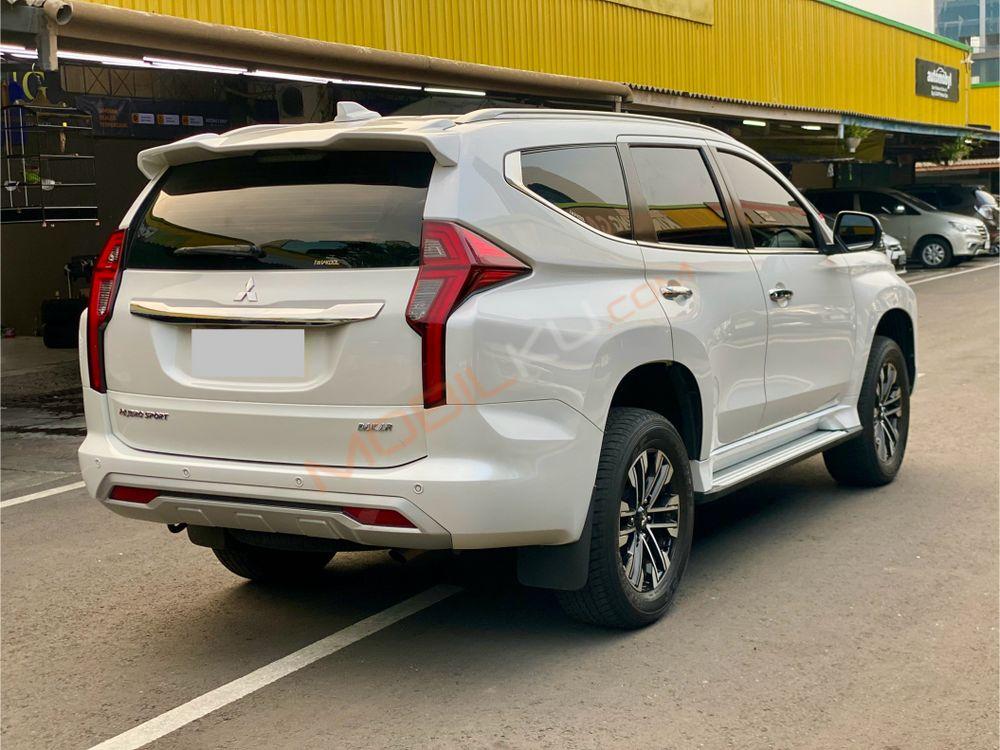 Mobil Mitsubishi Pajero Sport 2021
