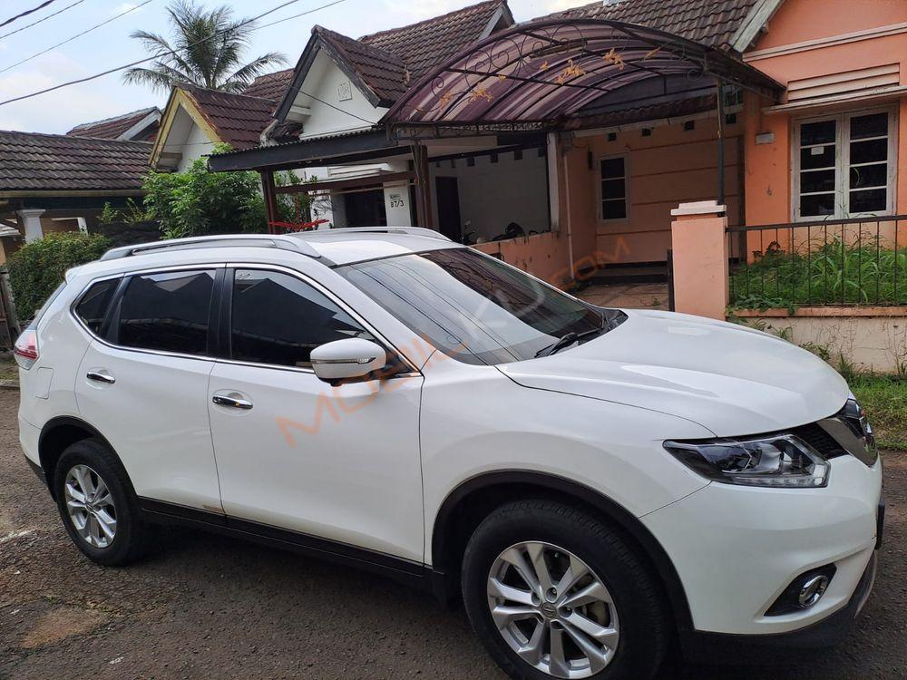 Mobil Nissan X-Trail 2017