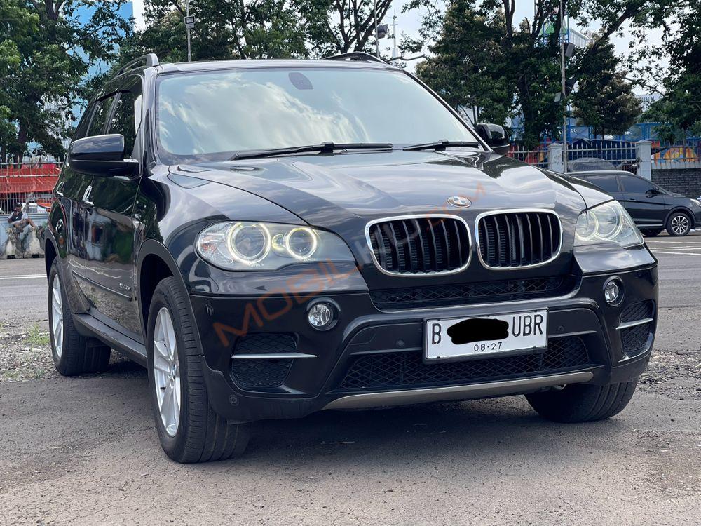 Mobil BMW X5 2012