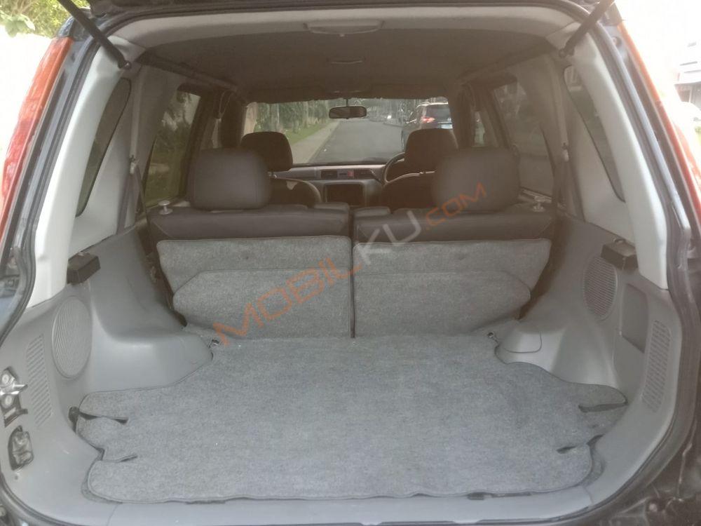 Mobil Honda CR-V 2002