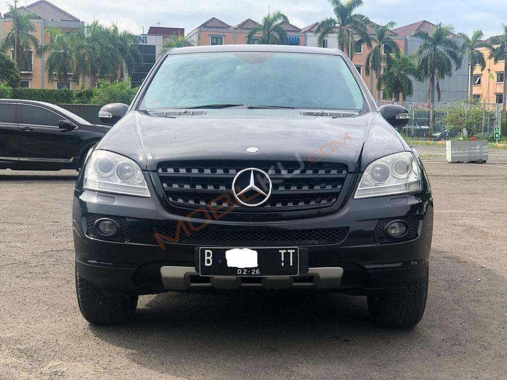 Mobil Mercedes-Benz ML 2006