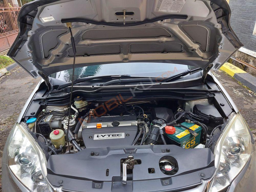 Mobil Honda CR-V 2010