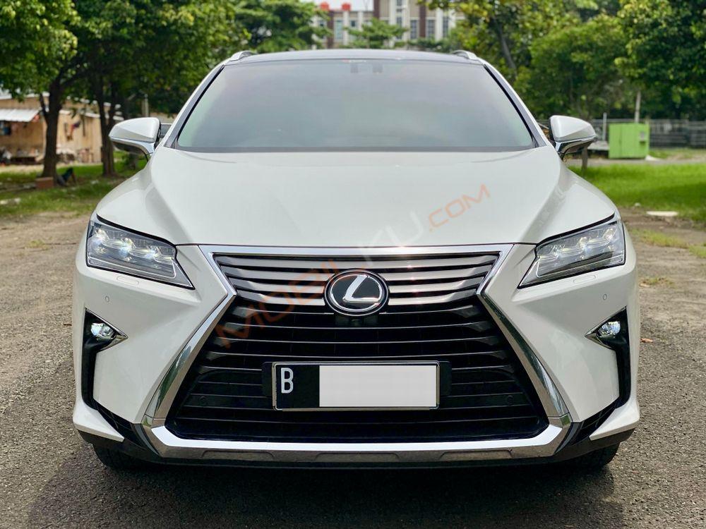 Mobil Lexus RX 2016