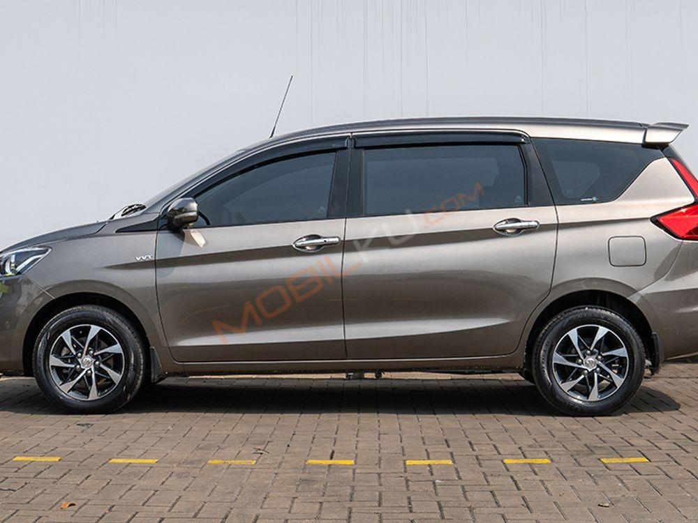 Mobil Suzuki Ertiga 2021