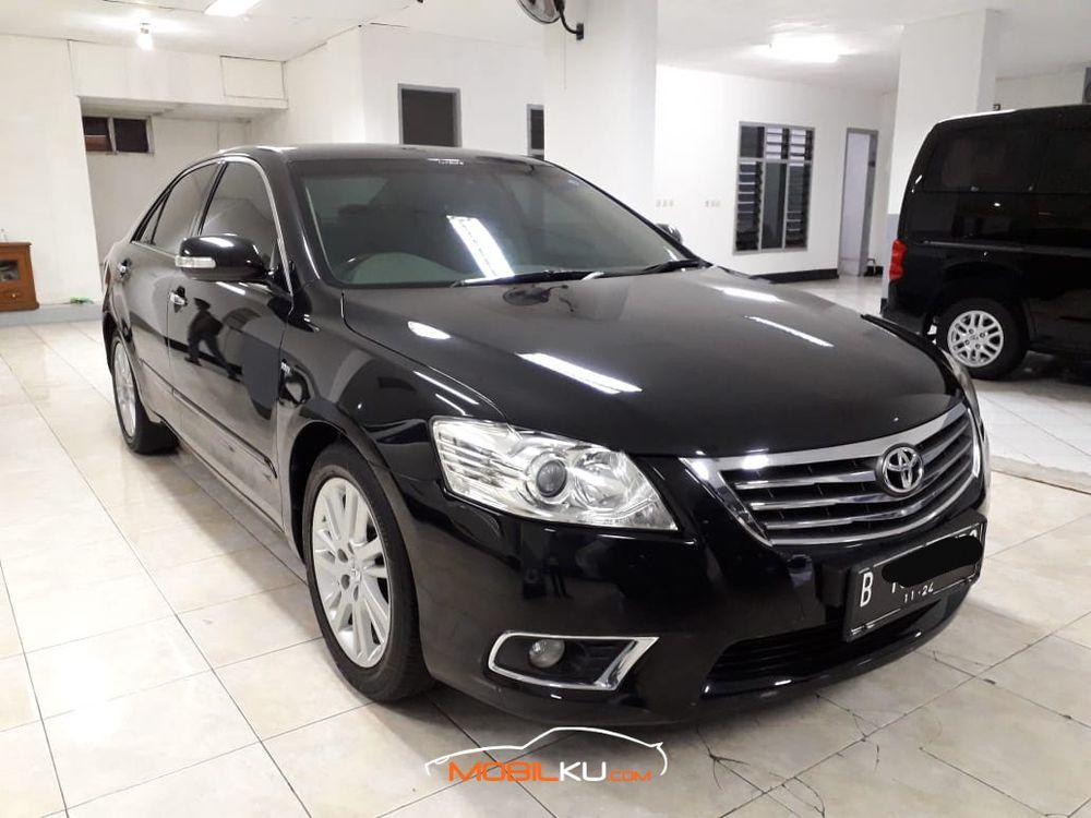 Mobil Toyota Camry 2009