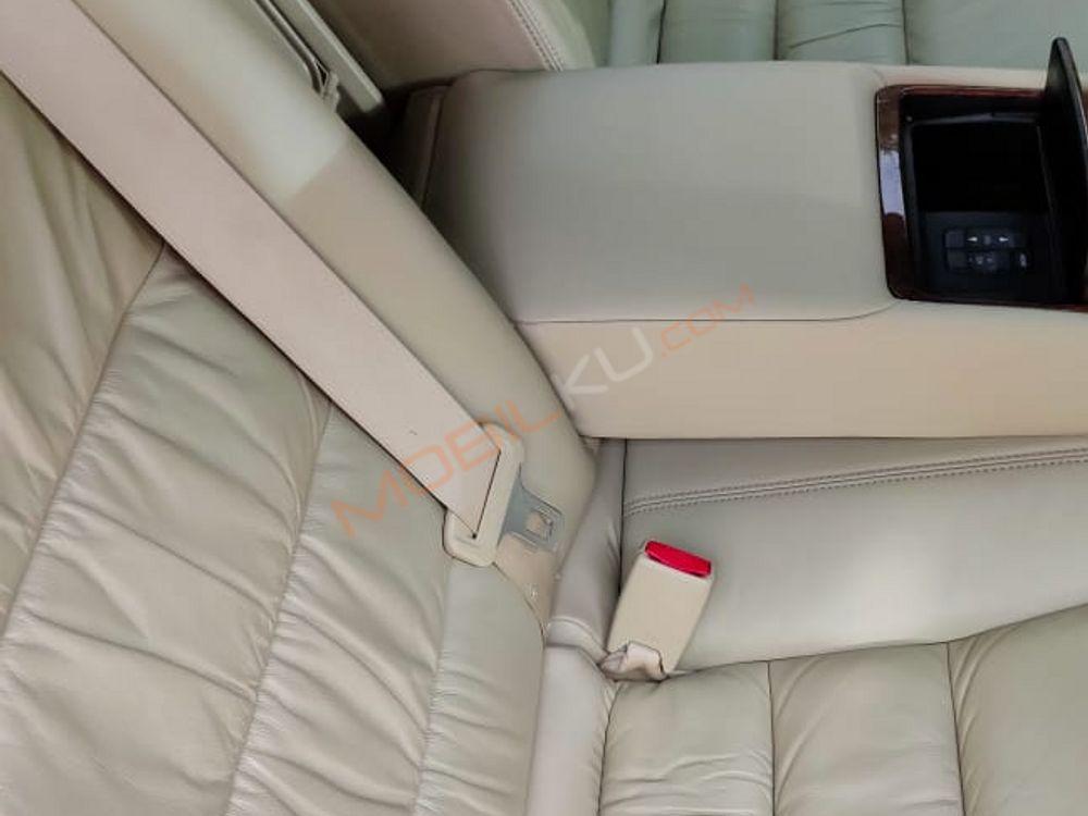 Mobil Honda Accord 2012