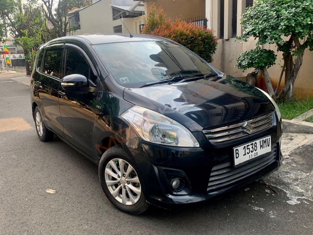 Mobil Suzuki Ertiga 2015