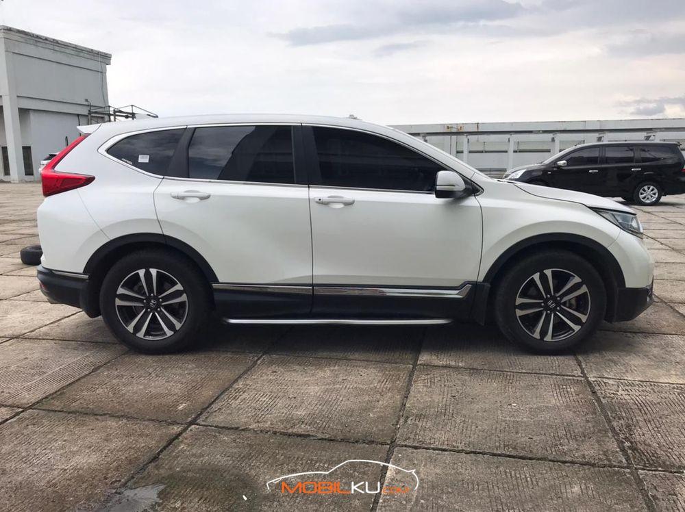Mobil Honda CR-V 2017