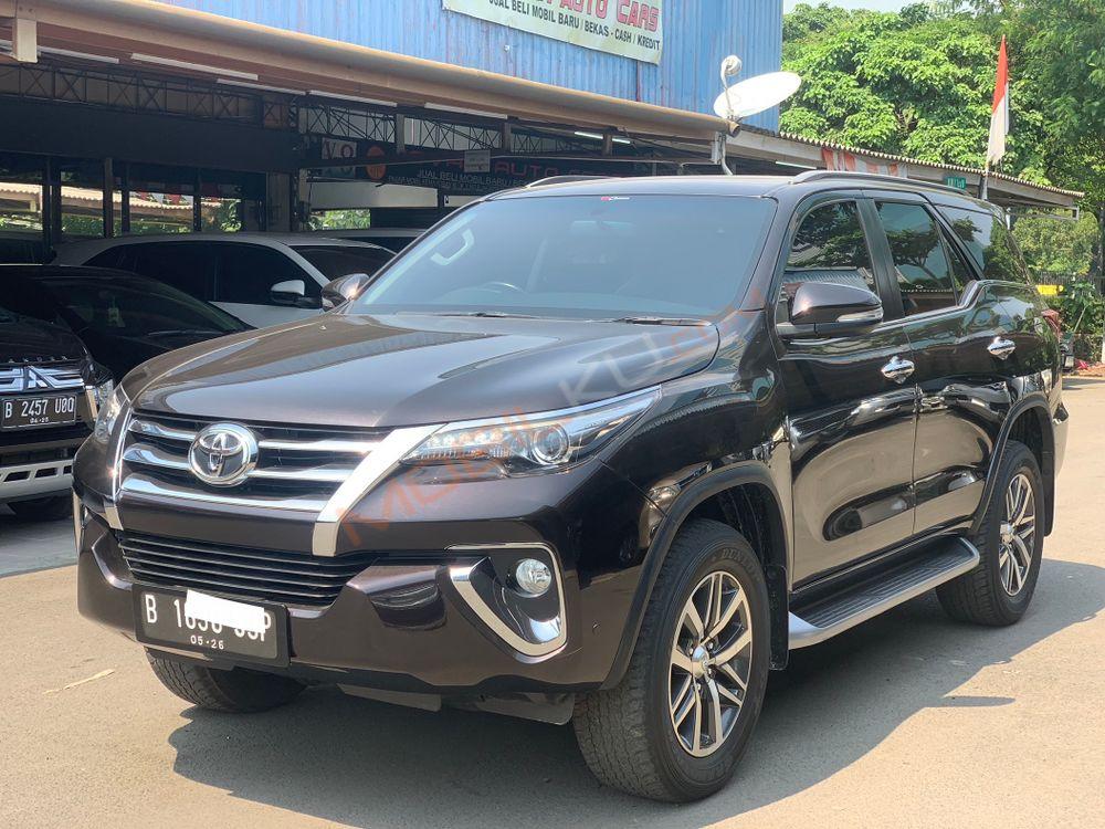 Mobil Toyota Fortuner 2016