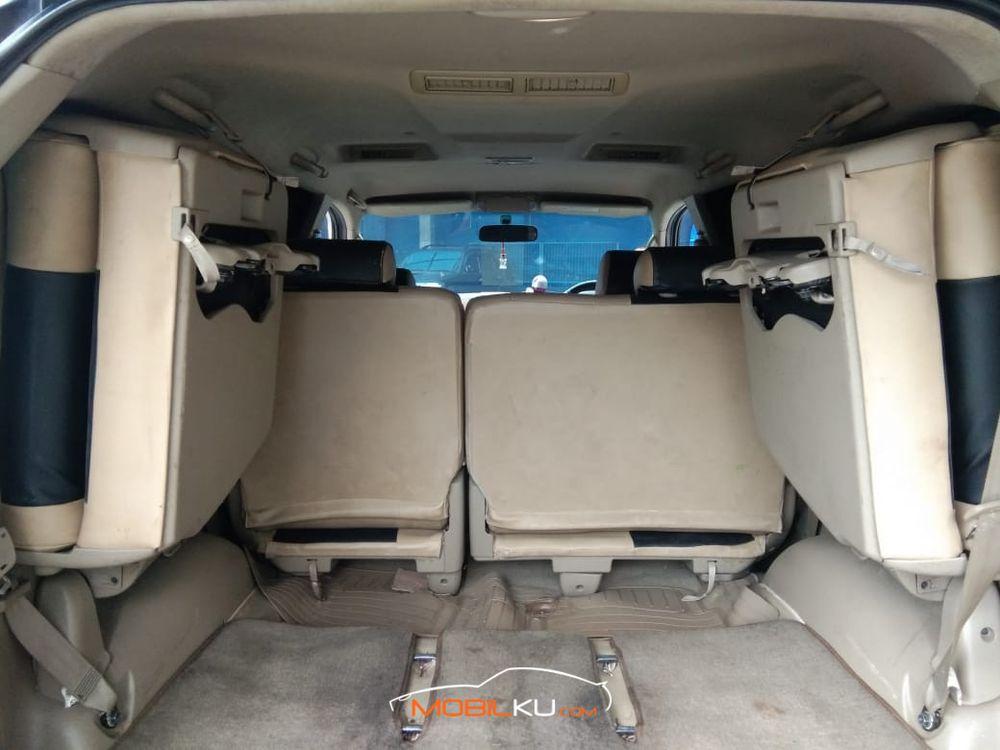 Mobil Toyota Fortuner 2010