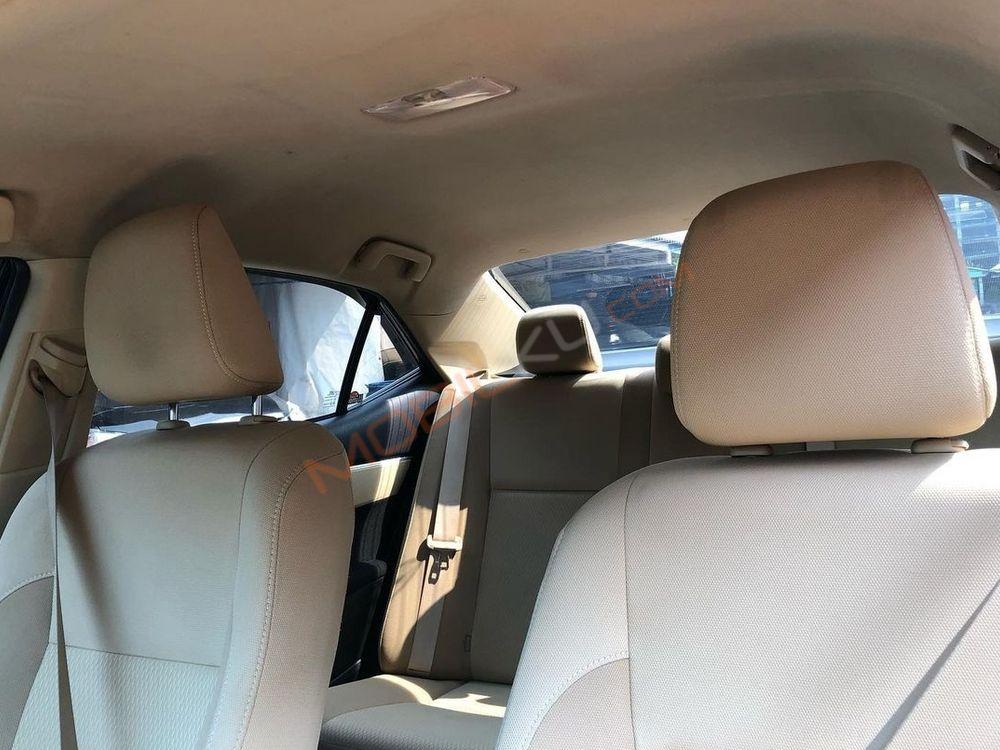 Mobil Toyota Corolla 2018