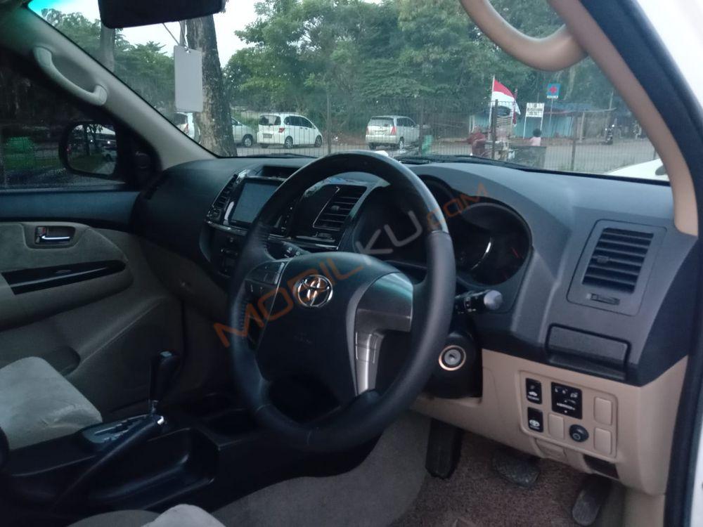 Mobil Toyota Fortuner 2013