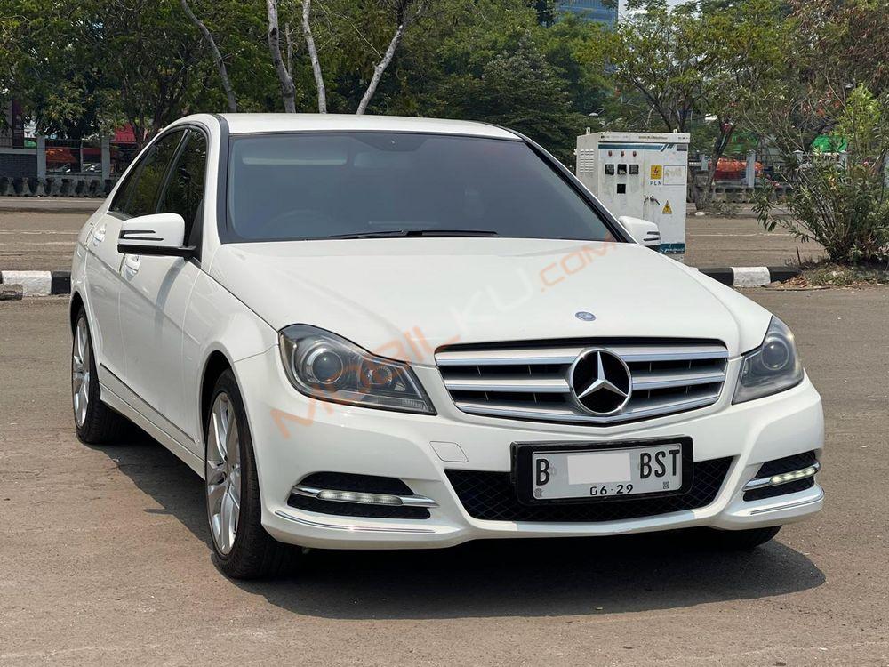 Mobil Mercedes-Benz C-Class 2014