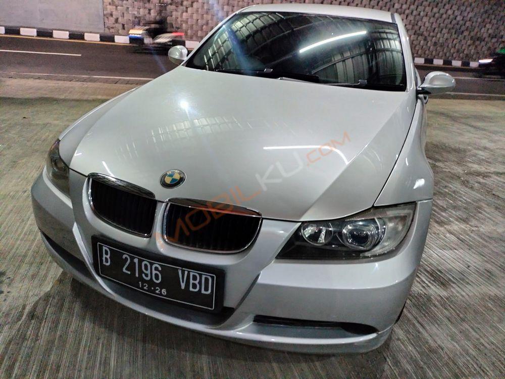 Mobil BMW 3 Series 2006