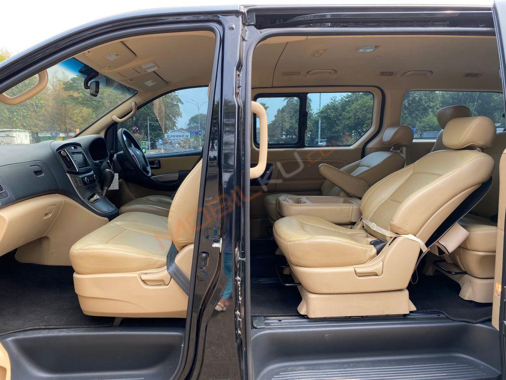 Mobil Hyundai H-1 2017