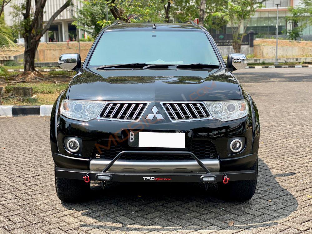 Mobil Mitsubishi Pajero Sport 2012