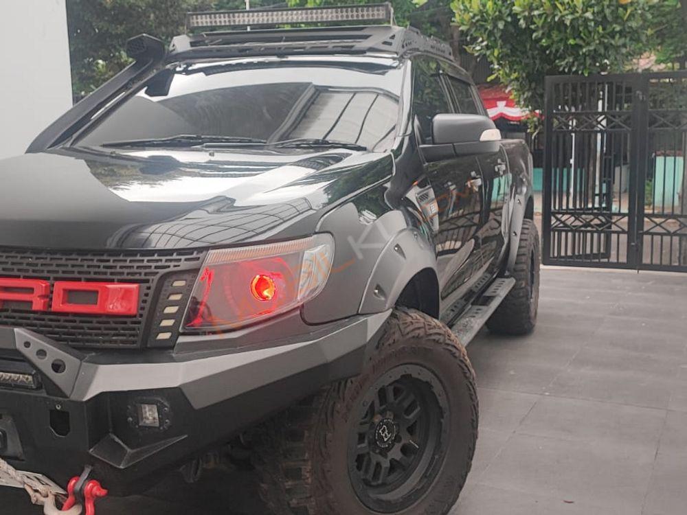 Mobil Ford Ranger 2014