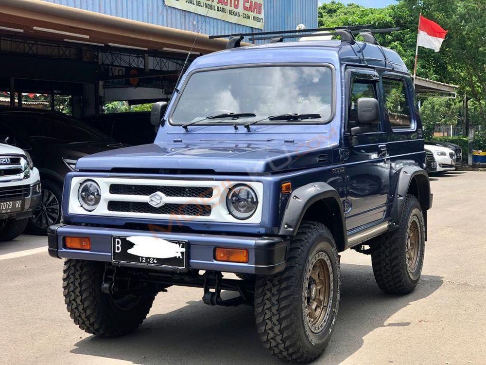 Mobil Suzuki Katana 2005