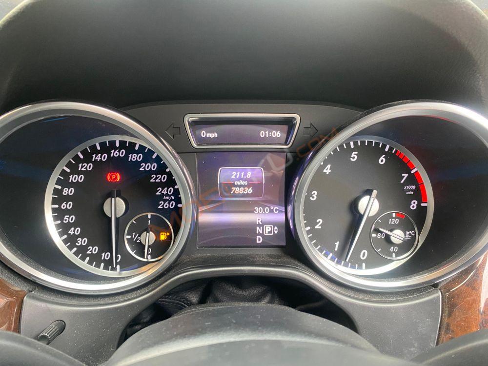 Mobil Mercedes-Benz ML 2013