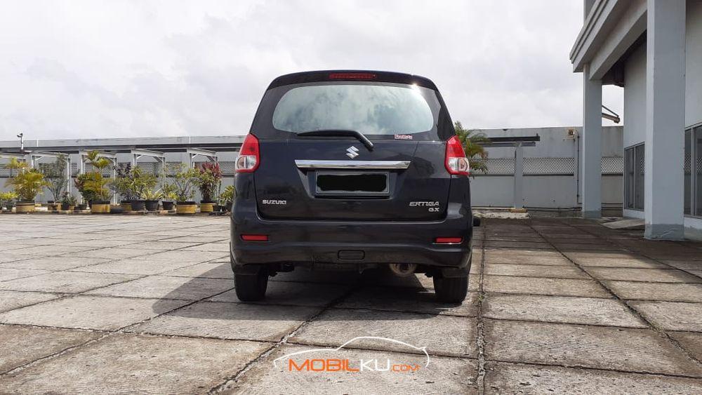 Mobil Suzuki Ertiga 2015