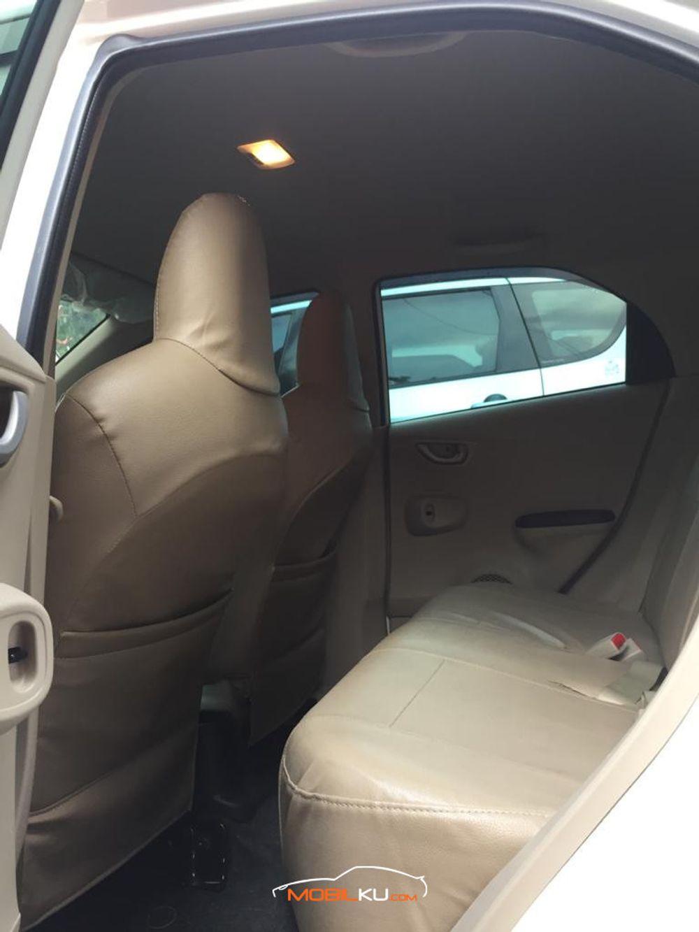 Mobil Honda Brio 2018