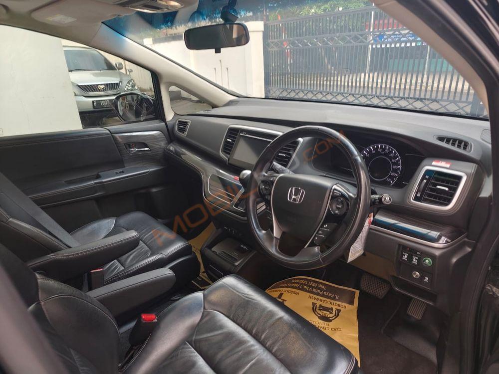 Mobil Honda Odyssey 2018