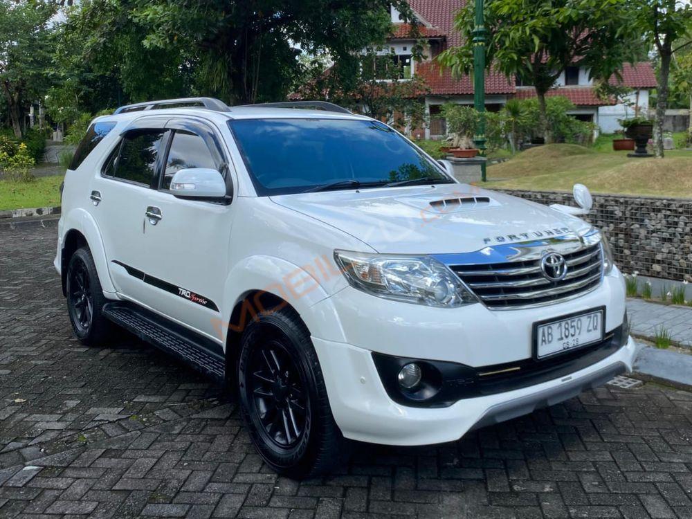 Mobil Toyota Fortuner 2012