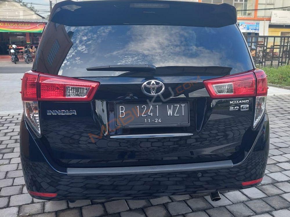 Mobil Toyota Kijang Innova 2019