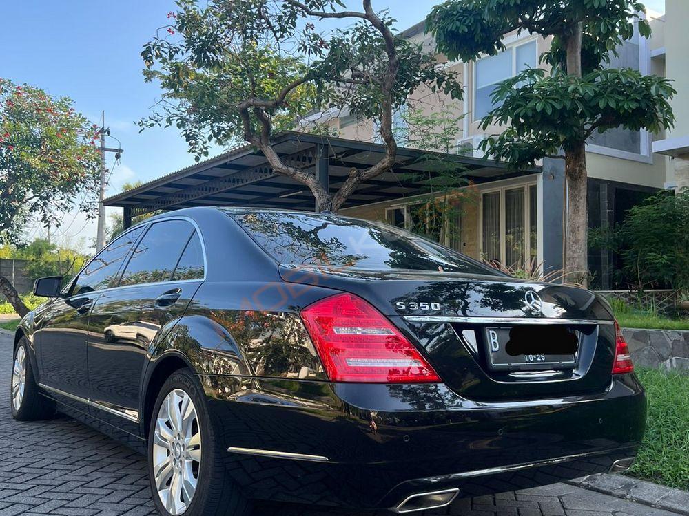 Mobil Mercedes-Benz S-Class 2011