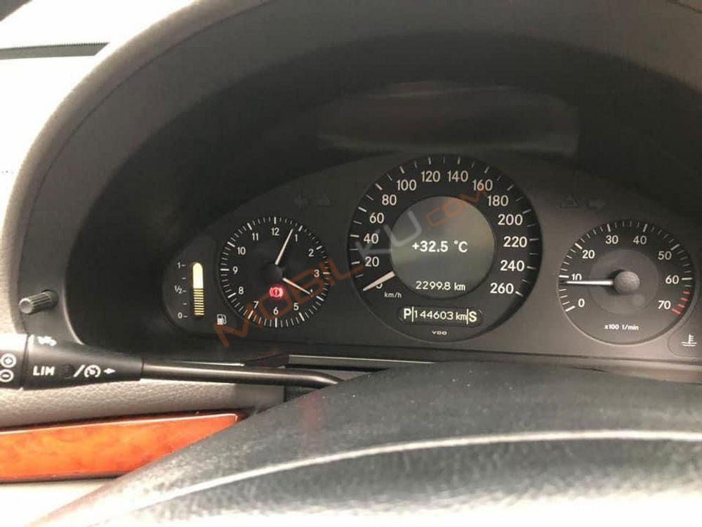 Mobil Mercedes-Benz E-Class 2007
