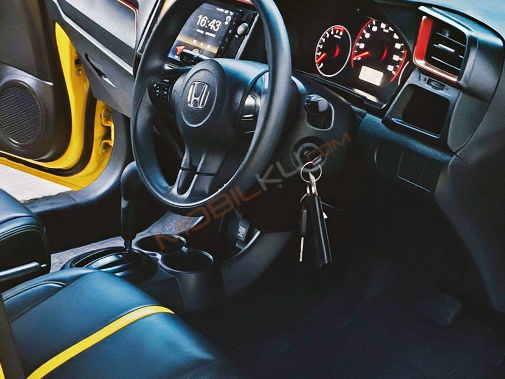Mobil Honda Brio 2022